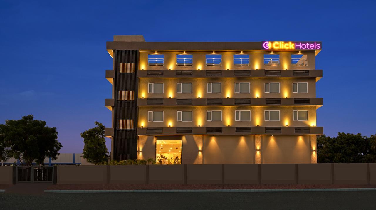 Click Hotel Bhuj Exteriör bild